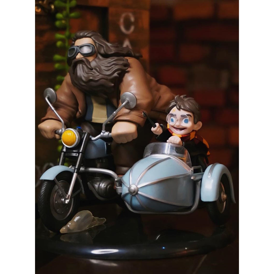 FIGURA QUANTUM MECHANIX HARRY POTTER RUBEUS HAGRID & HARRY POTTER MAX