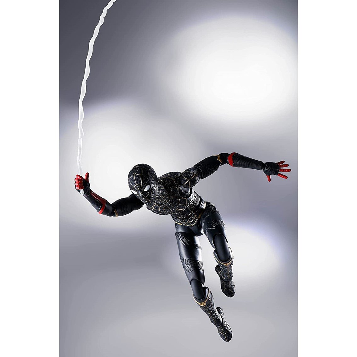 FIGURA TAMASHII NATIONS MARVEL SPIDER-MAN NO WAY HOME SPIDER-MAN TRAJE NEGRO & DORADO SH FIGUARTS