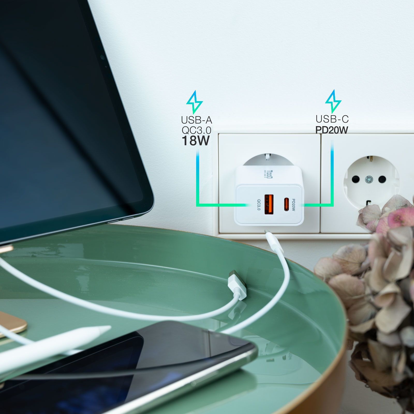 CARGADOR DE PARED USB TOOQ TQWC-2SC04WT USB TIPO A + USB TIPO C BLANCO