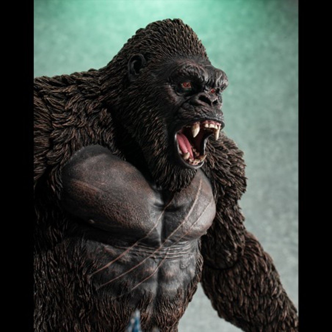 FIGURA MEGAHOUSE GODZILLA VS KONG KONG