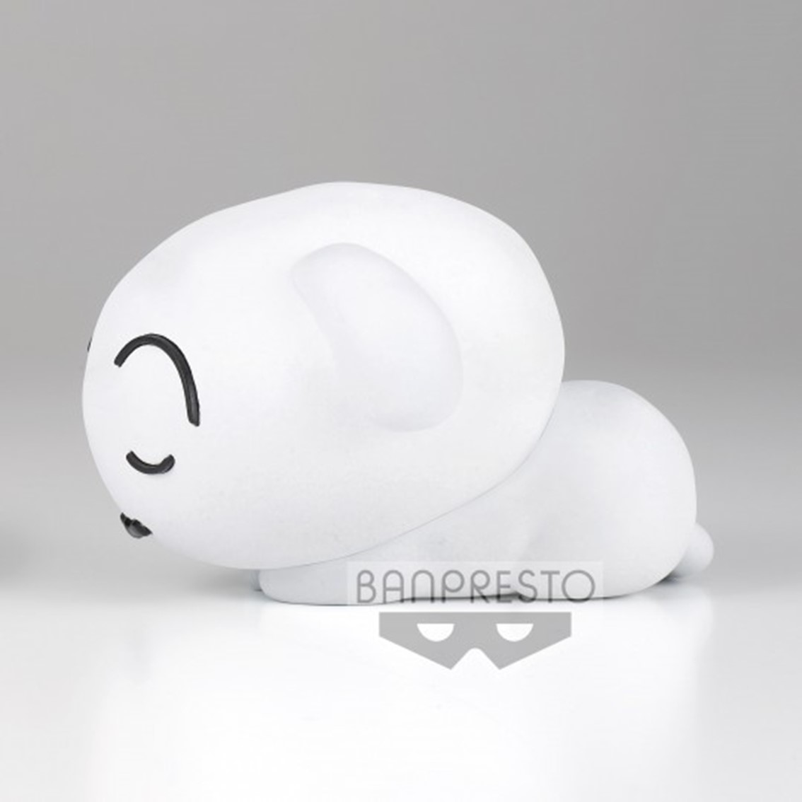 FIGURA BANPRESTO FLUFFY PUFFY CRAYON SHIN-CHAN SHIRO VER. B