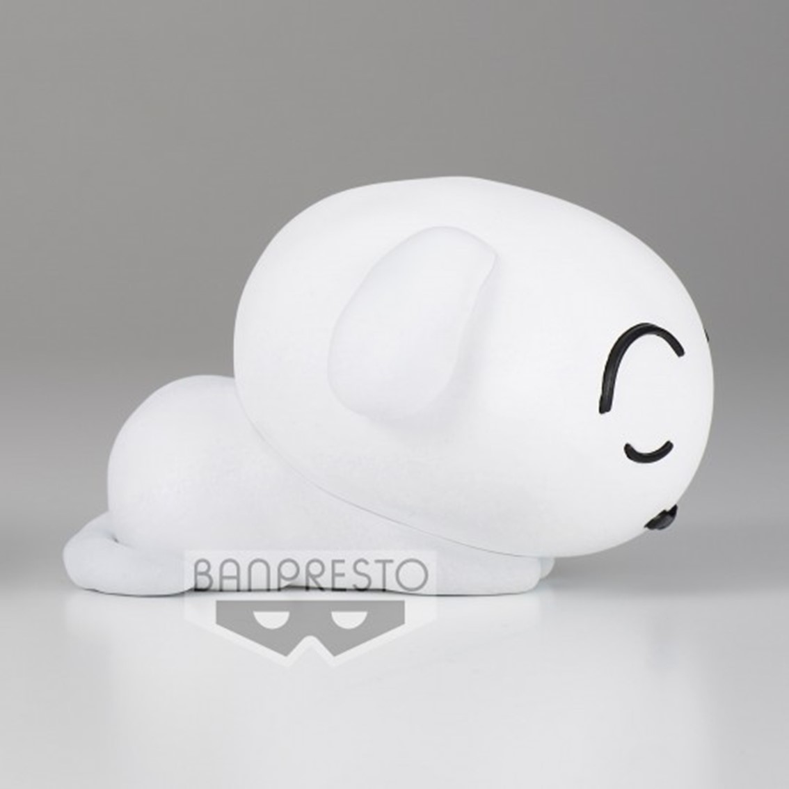 FIGURA BANPRESTO FLUFFY PUFFY CRAYON SHIN-CHAN SHIRO VER. B