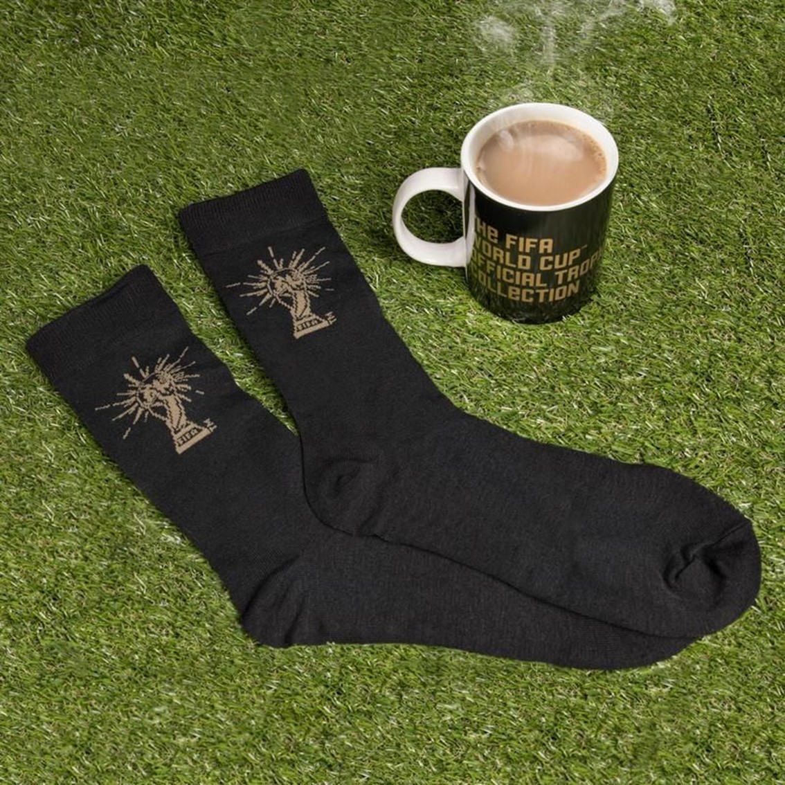 SET TAZA Y CALCETINES PALADONE FIFA