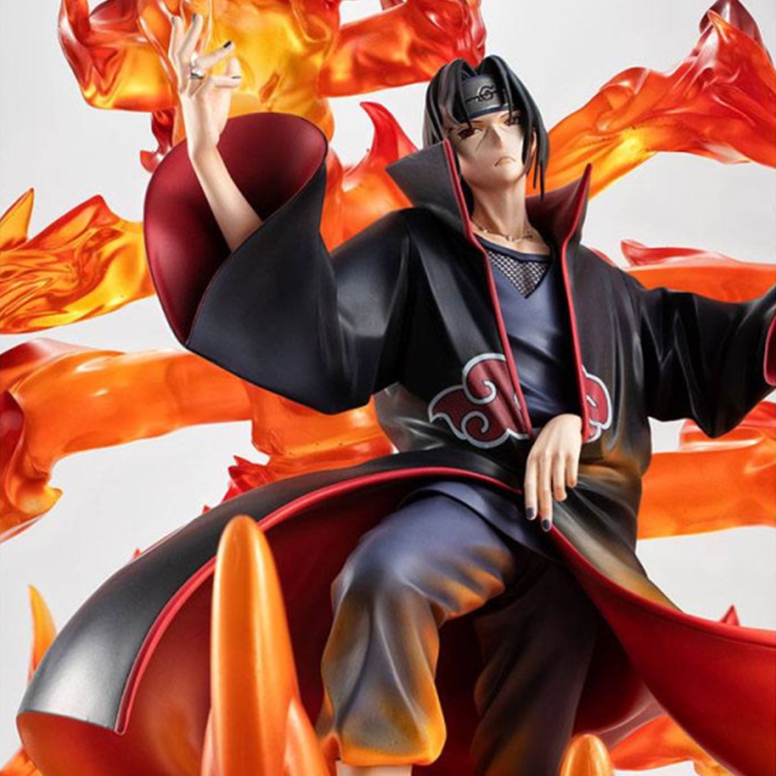 FIGURA MEGAHOUSE NARUTO SHIPPUDEN UCHITA ITACHI G.E.M
