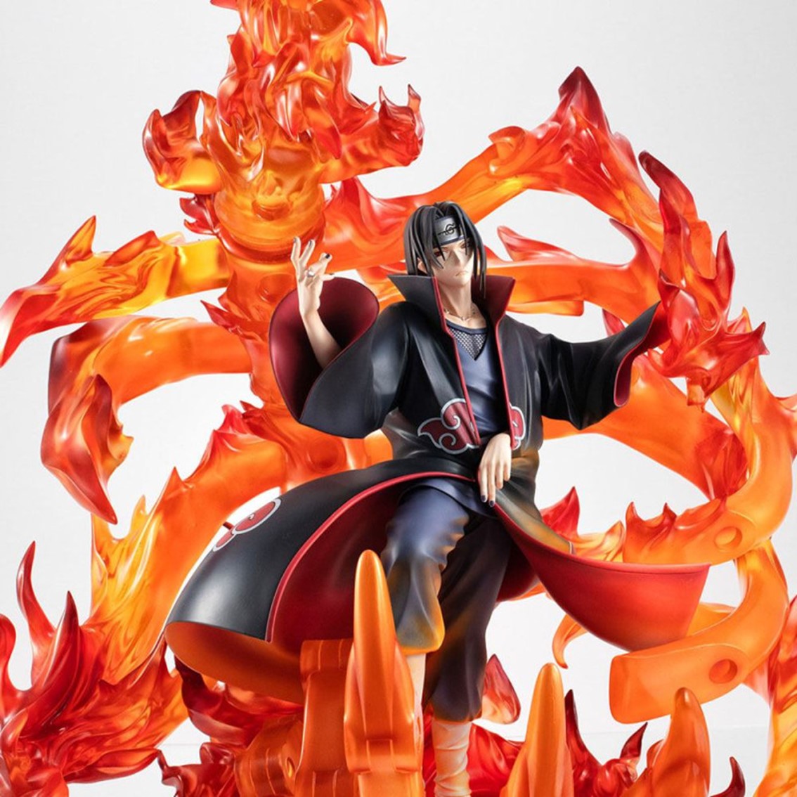 FIGURA MEGAHOUSE NARUTO SHIPPUDEN UCHITA ITACHI G.E.M