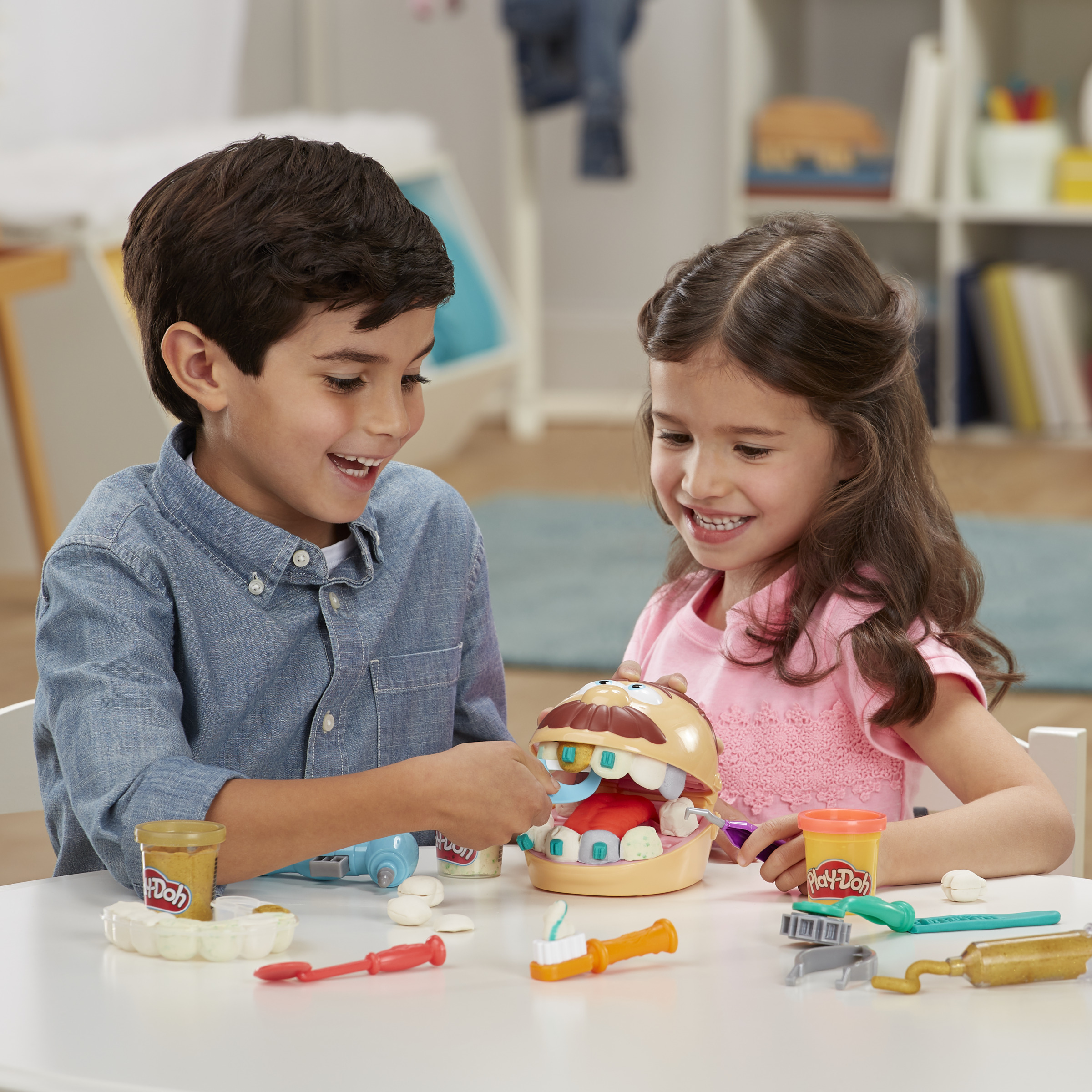 JUEGO HASBRO PLAY-DOH EL DENTISTA BROMISTA