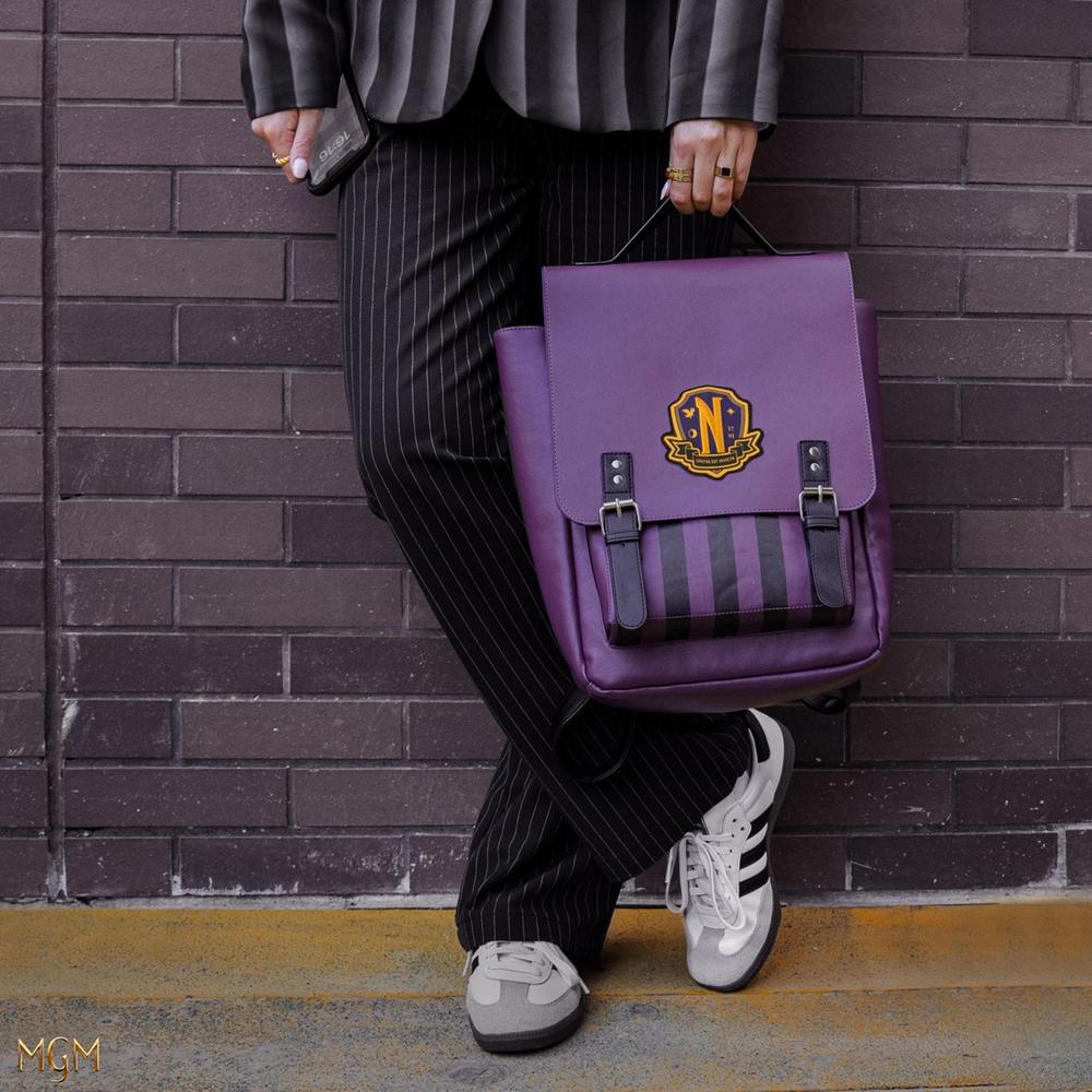 MOCHILA CINEREPLICAS NEVERMORE ACADEMY MORADO