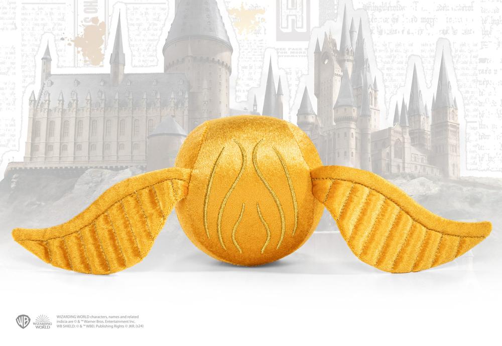 PELUCHE THE NOBLE COLLECTION HARRY POTTER ESCUDO HOGWARTS Y SNITCH DORADA