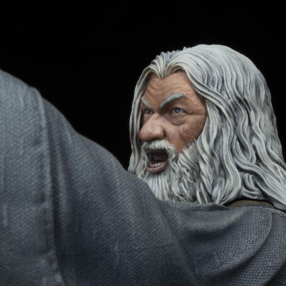FIGURA EL SEÑOR DE LOS ANILLOS GANDALF EN MORIA 18 CM