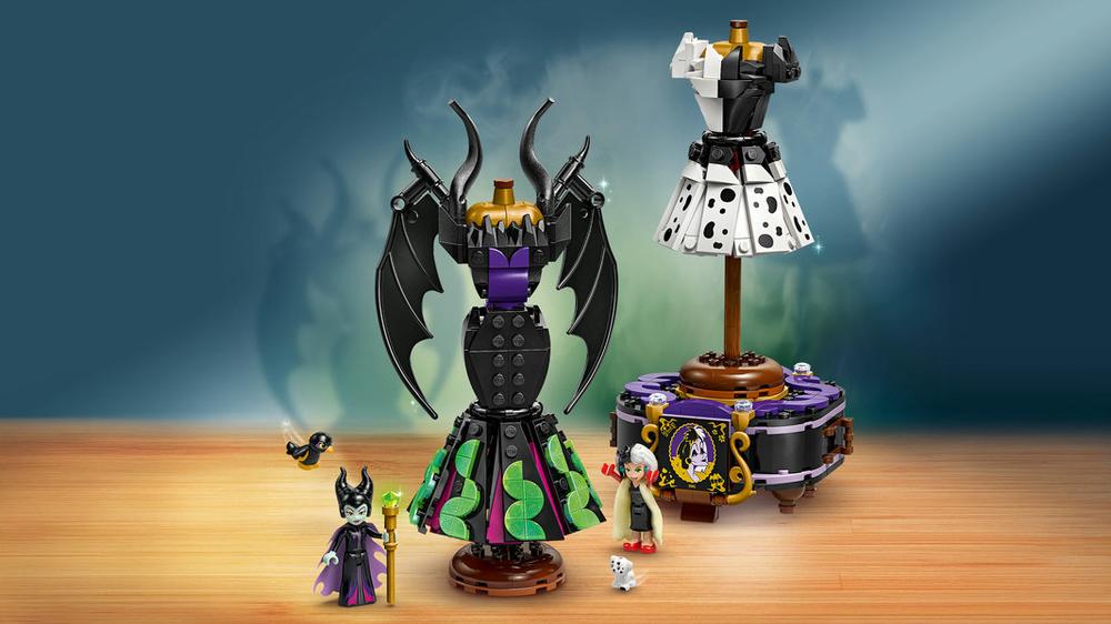 LEGO DISNEY TRAJES DE MALÉFICA Y CRUELLA
