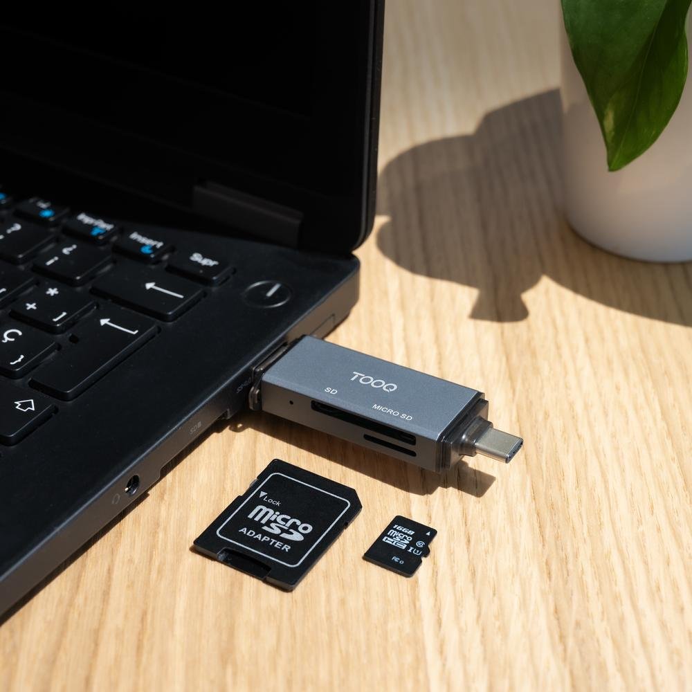 LECTOR DE TARJETAS TOOQ SD + TF, CON ENTRADAS USB-C 3.0 + USB A, GRIS