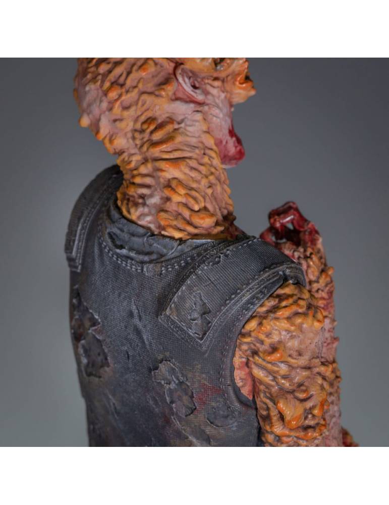 FIGURA DARK HORSE THE LAST OF US PARTE 2 CLICKER ARMADO
