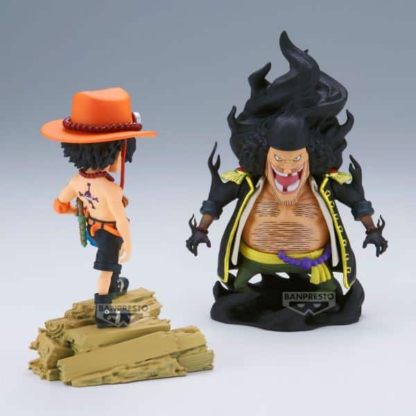 FIGURA BANPRESTO ONE PIECE WORLD COLLECTABLE FIGURE LOG STORIES PORTGAS D.ACE VS MARSHALL D.TEACH 8CM