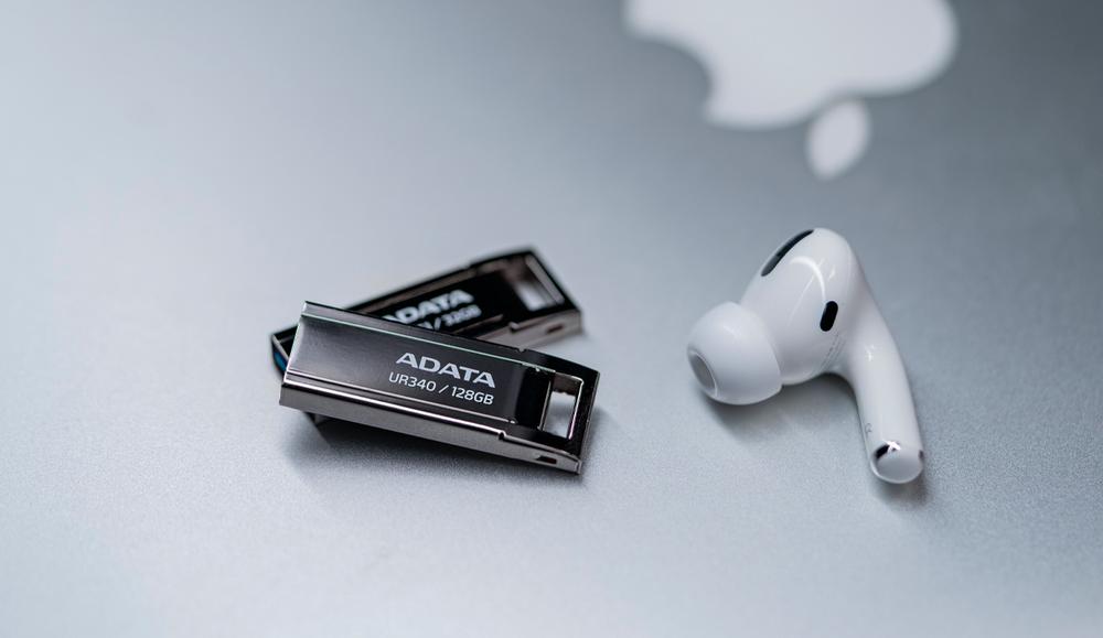 MEMORIA USB 3.2 ADATA UR340 128GB NEGRO METALICO