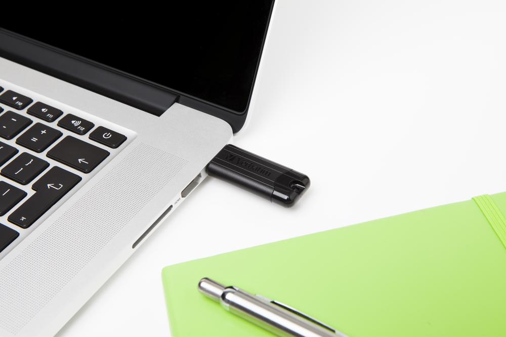 MEMORIA USB 3.2 VERBATIM PINSTRIPE 32GB NEGRO
