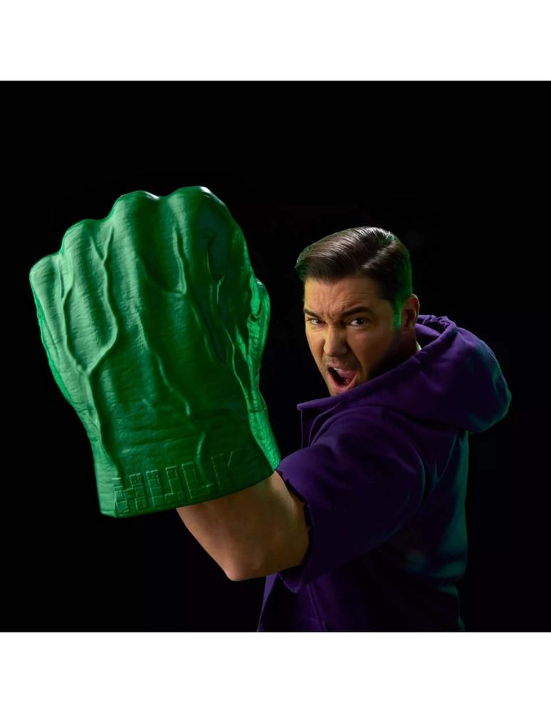 REPLICA HASBRO MARVEL LEGENDS THE INCREDIBLE HULK PUÑOS ELECTRONICOS 30.5CM