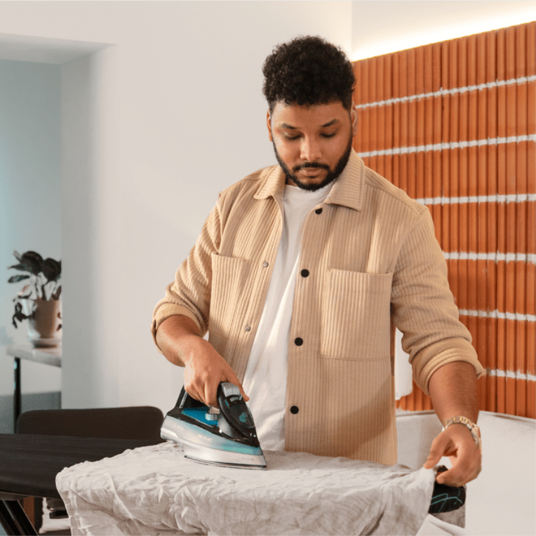 Cecotec IronHero 2600 Force Plancha vapor-seco 2600 W Negro, Azul