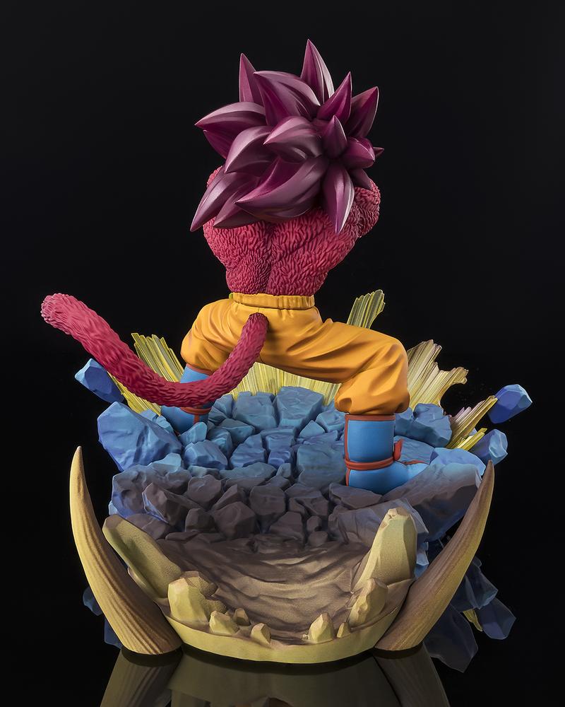 FIGURA TAMASHII NATIONS DRAGON BALL DAIMA EXTRA BATTLE SUPER SAIYAN 4 GOKU