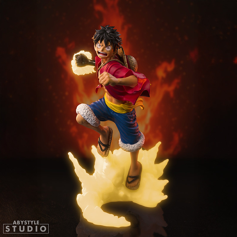 FIGURA ONE PIECE LUFFY GLOW IN THE DARK