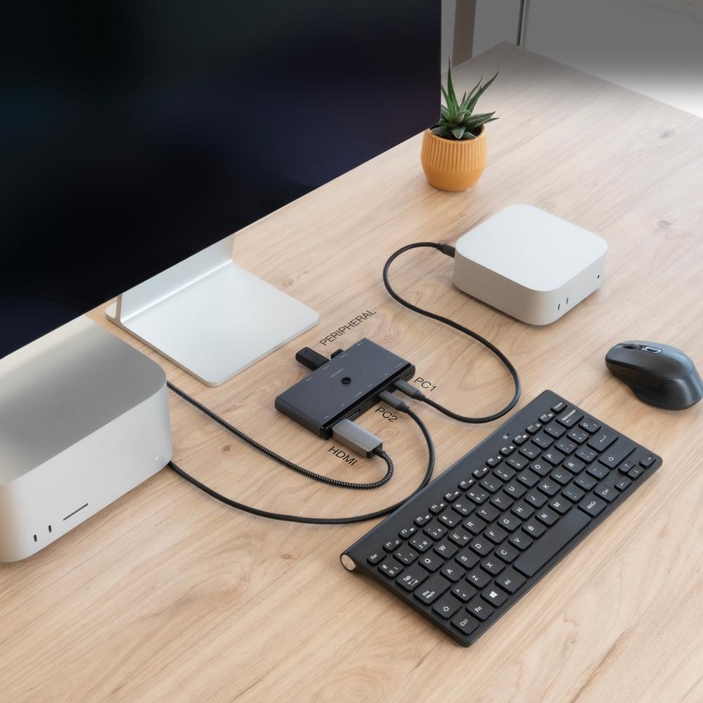 CONMUTADOR KVM SWITCH NANOCABLE 2xUSB-C A 3xUSB-A+2xUSB-C/PD+HDMI+DP+AU
